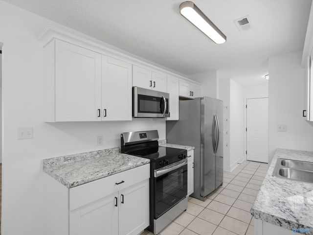 305 Buffalo Creek Drive, Toney, AL 35773
