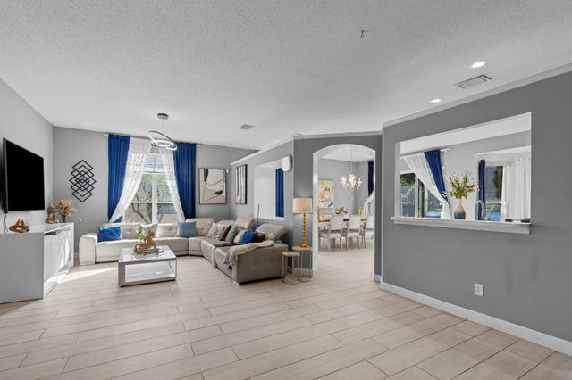 4198 Manor Forest Trail, Boynton Beach, FL 33436