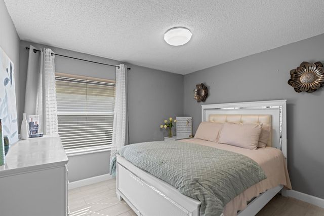 4198 Manor Forest Trail, Boynton Beach, FL 33436