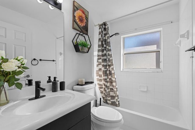 4198 Manor Forest Trail, Boynton Beach, FL 33436