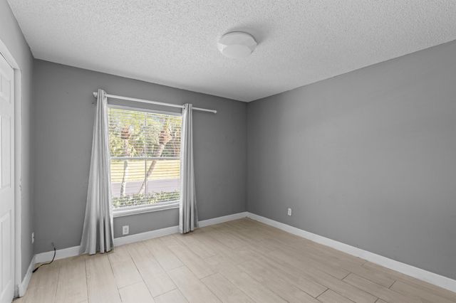 4198 Manor Forest Trail, Boynton Beach, FL 33436