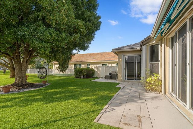 4198 Manor Forest Trail, Boynton Beach, FL 33436