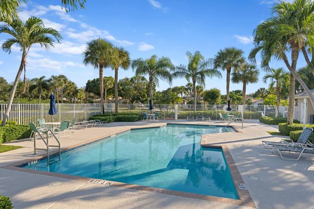 4198 Manor Forest Trail, Boynton Beach, FL 33436