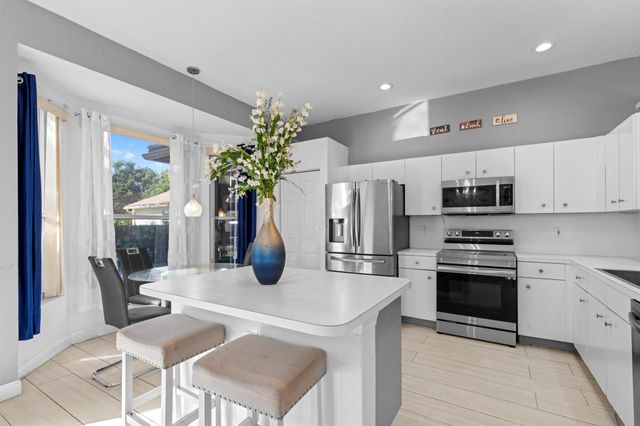 4198 Manor Forest Trail, Boynton Beach, FL 33436