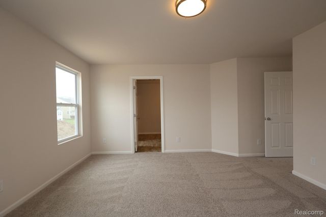 642 Harvest Way, Chelsea, MI 48118