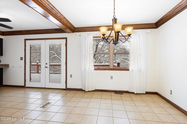 1405 Robertson Ct, Crestwood, KY 40014