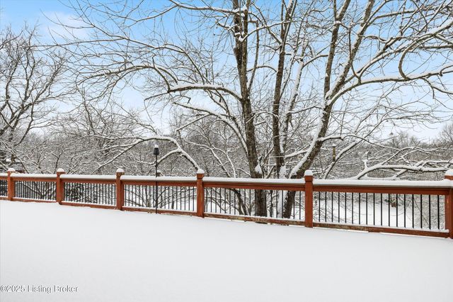 1405 Robertson Ct, Crestwood, KY 40014