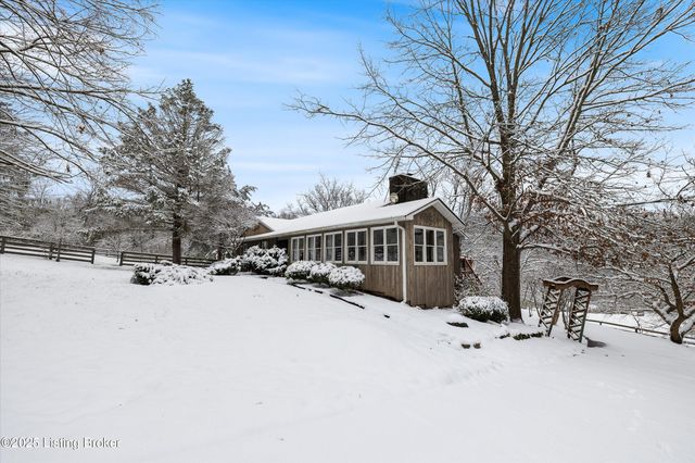 1405 Robertson Ct, Crestwood, KY 40014