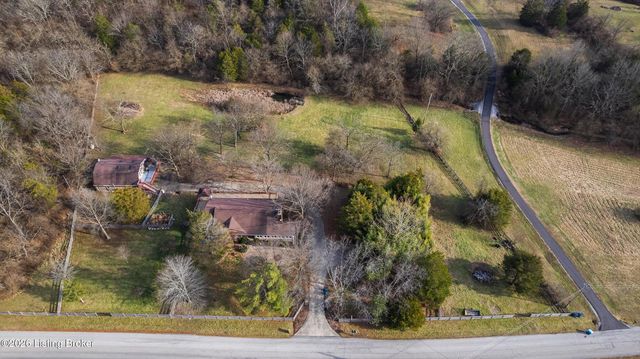 1405 Robertson Ct, Crestwood, KY 40014