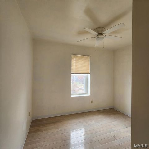 4261 Red Bud Avenue, St Louis, MO 63115