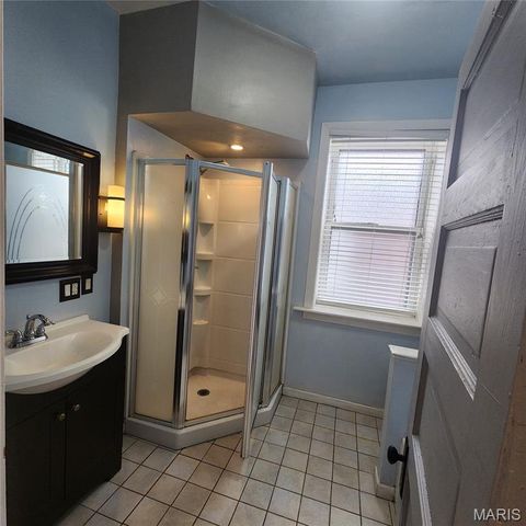 4261 Red Bud Avenue, St Louis, MO 63115