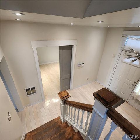 4261 Red Bud Avenue, St Louis, MO 63115