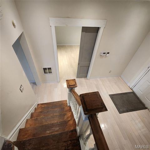 4261 Red Bud Avenue, St Louis, MO 63115