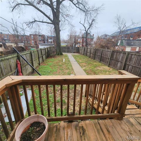 4261 Red Bud Avenue, St Louis, MO 63115