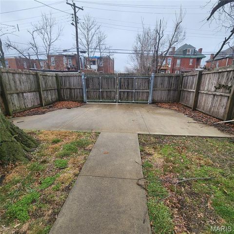 4261 Red Bud Avenue, St Louis, MO 63115