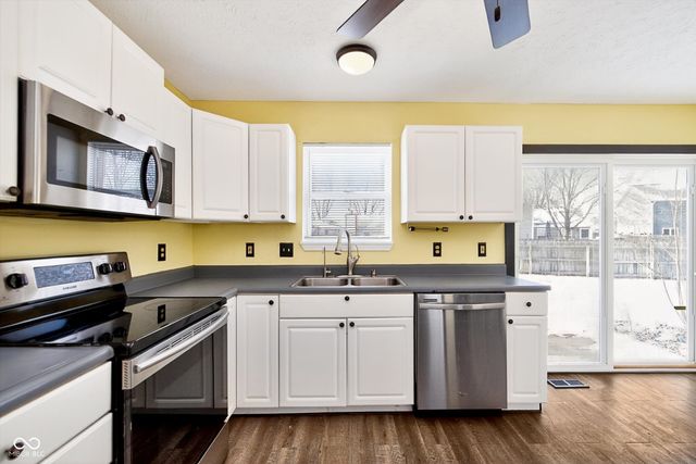 2114 Hannah Court, Lebanon, IN 46052