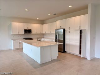 20885 Thistle Leaf LN, Estero, FL 33928