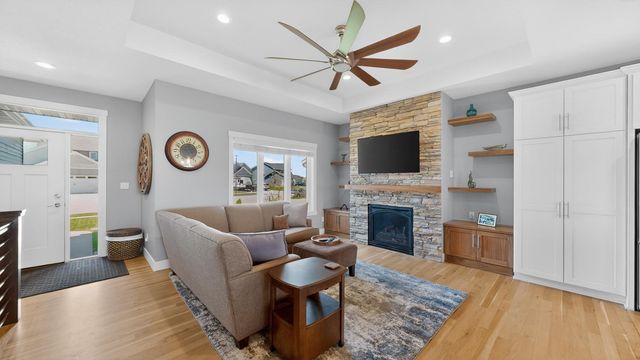 1737 Brandt Drive NE, Byron, MN 55920
