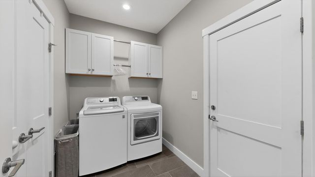 1737 Brandt Drive NE, Byron, MN 55920