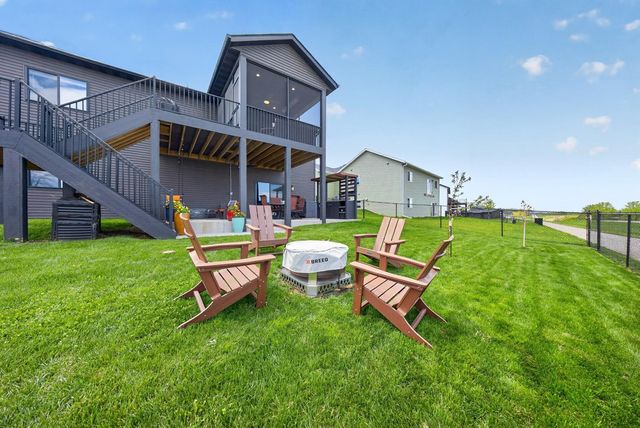 1737 Brandt Drive NE, Byron, MN 55920
