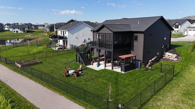 1737 Brandt Drive NE, Byron, MN 55920