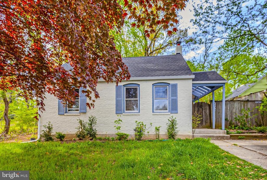 Image 1 of property listing at 1103 CRAWFORD DR, Rockville, MD 20851