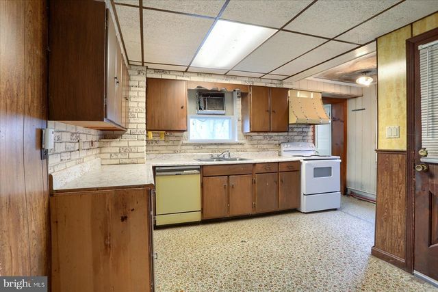 4401 MIDDLE RIDGE RD, Newport, PA 17074