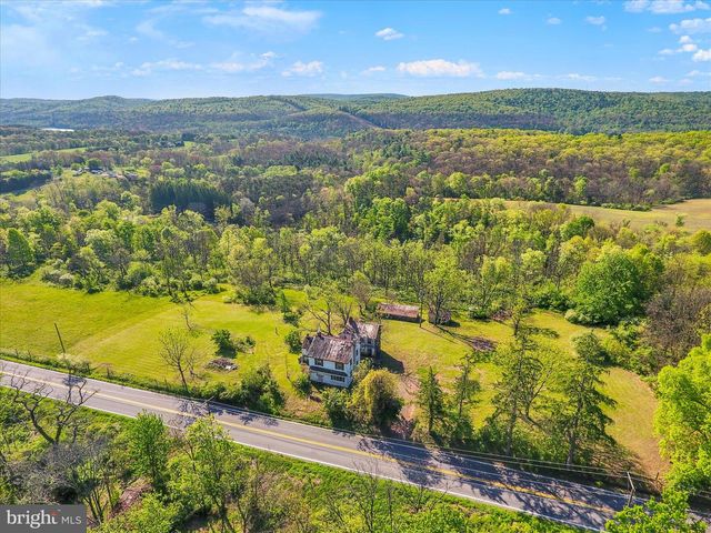 4401 MIDDLE RIDGE RD, Newport, PA 17074