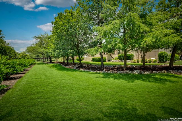 13 Montivillers, San Antonio, TX 78257