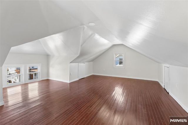 275 Farrant Terrace, Teaneck, NJ 07666