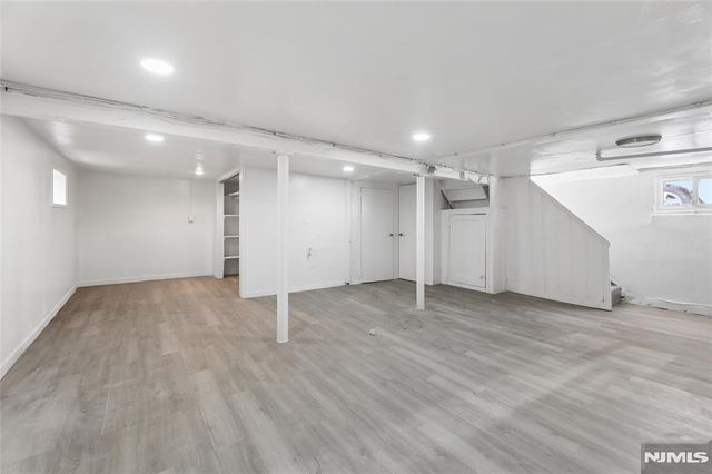 275 Farrant Terrace, Teaneck, NJ 07666