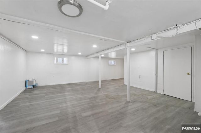 275 Farrant Terrace, Teaneck, NJ 07666