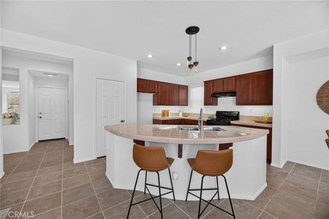 33489 Cedar Creek, Lake Elsinore, CA 92532