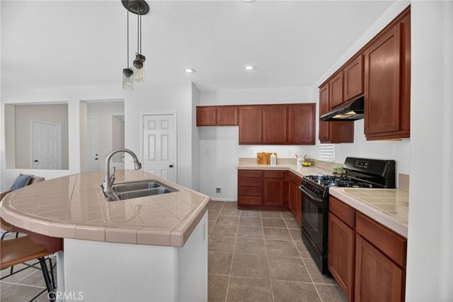 33489 Cedar Creek, Lake Elsinore, CA 92532