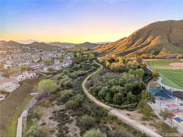33489 Cedar Creek, Lake Elsinore, CA 92532