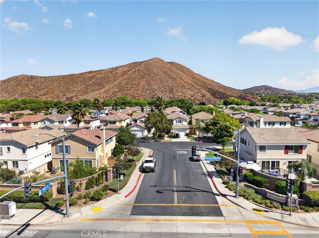 33489 Cedar Creek, Lake Elsinore, CA 92532