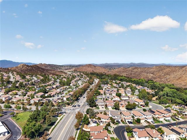 33489 Cedar Creek, Lake Elsinore, CA 92532