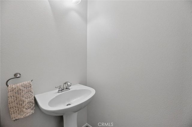 33489 Cedar Creek, Lake Elsinore, CA 92532