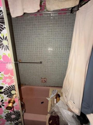 4851 NW 21st St 411, Lauderhill, FL 33313