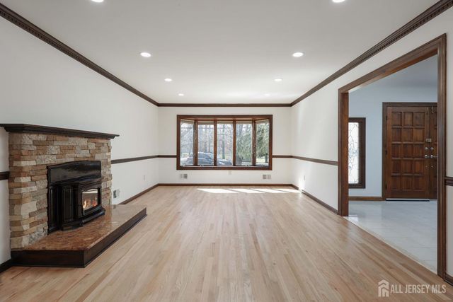 463 Cottrell Road, Old Bridge, NJ 07747