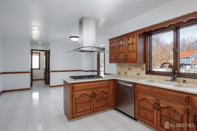 463 Cottrell Road, Old Bridge, NJ 07747