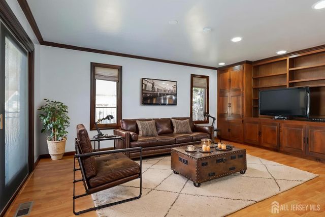 463 Cottrell Road, Old Bridge, NJ 07747