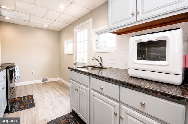 467 MILL RD, Bensalem, PA 19020