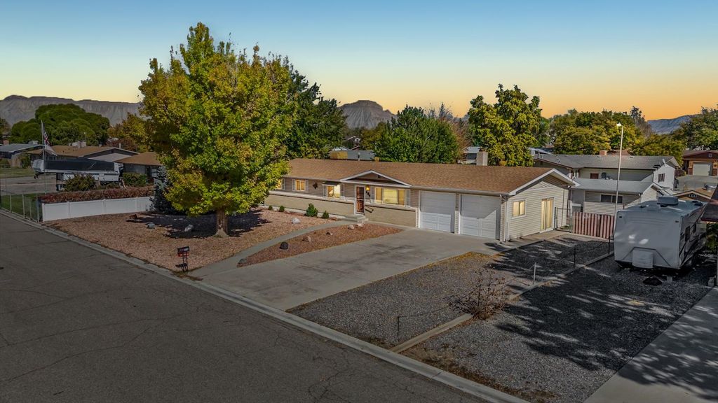 484 Sheldon Road, Grand Junction, CO 81504