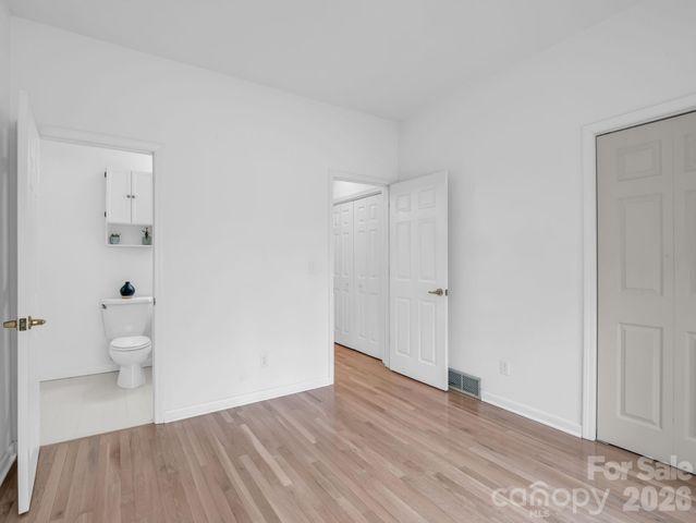 5 Hearthstone Lane, Flat Rock, NC 28731