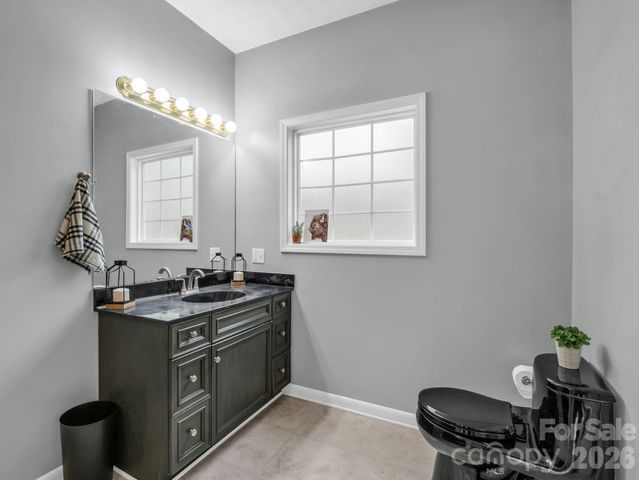 5 Hearthstone Lane, Flat Rock, NC 28731