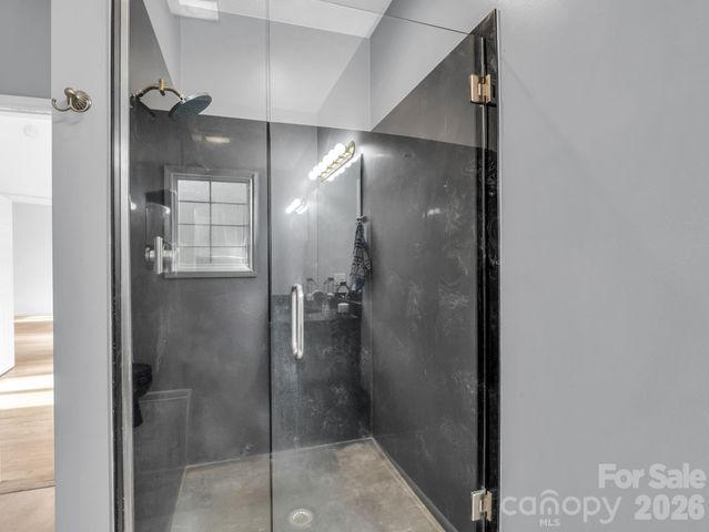 5 Hearthstone Lane, Flat Rock, NC 28731