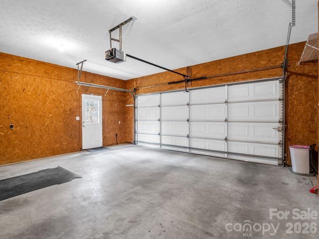 5 Hearthstone Lane, Flat Rock, NC 28731