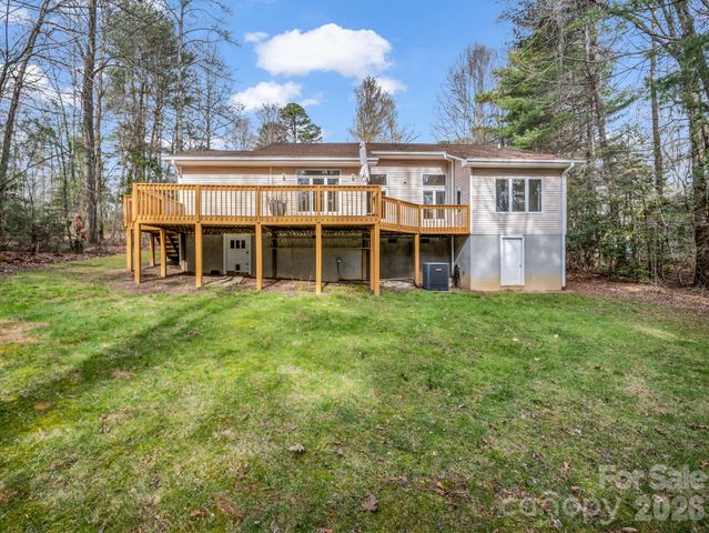 5 Hearthstone Lane, Flat Rock, NC 28731