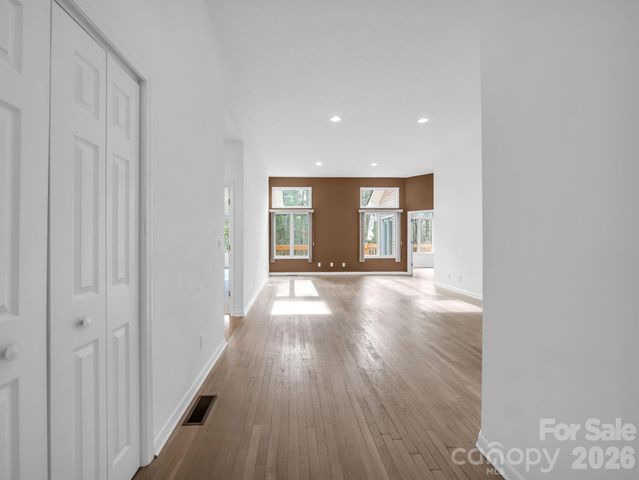 5 Hearthstone Lane, Flat Rock, NC 28731